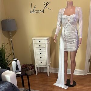 🥀Elegant White Dress with Rhinestone Details
